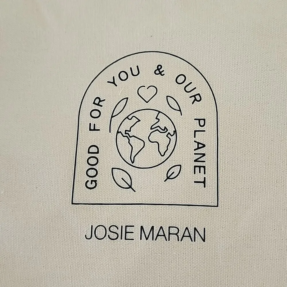 JOSIE MARAN Bag Zip Up Lined Natural Material Makeup Travel Beach Bag